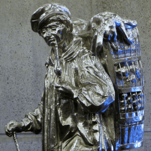 photo of travelling peddler sculpture